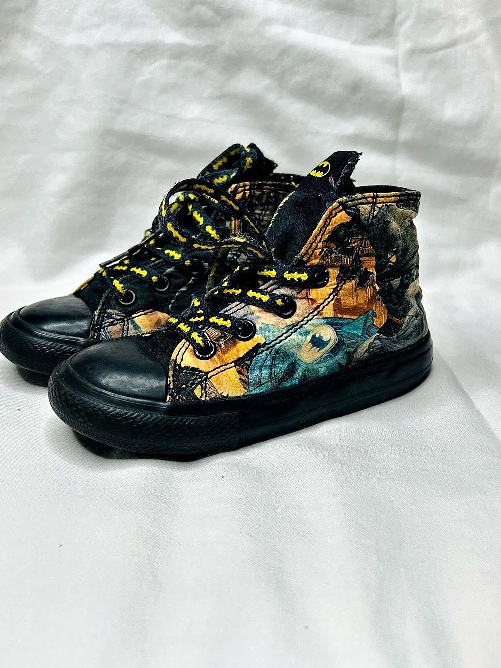 Converse Chuck Taylor All Star Batman Graphic High Top Sneakers